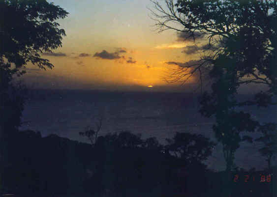 Sunset_from_PHP.jpg (48892 bytes)